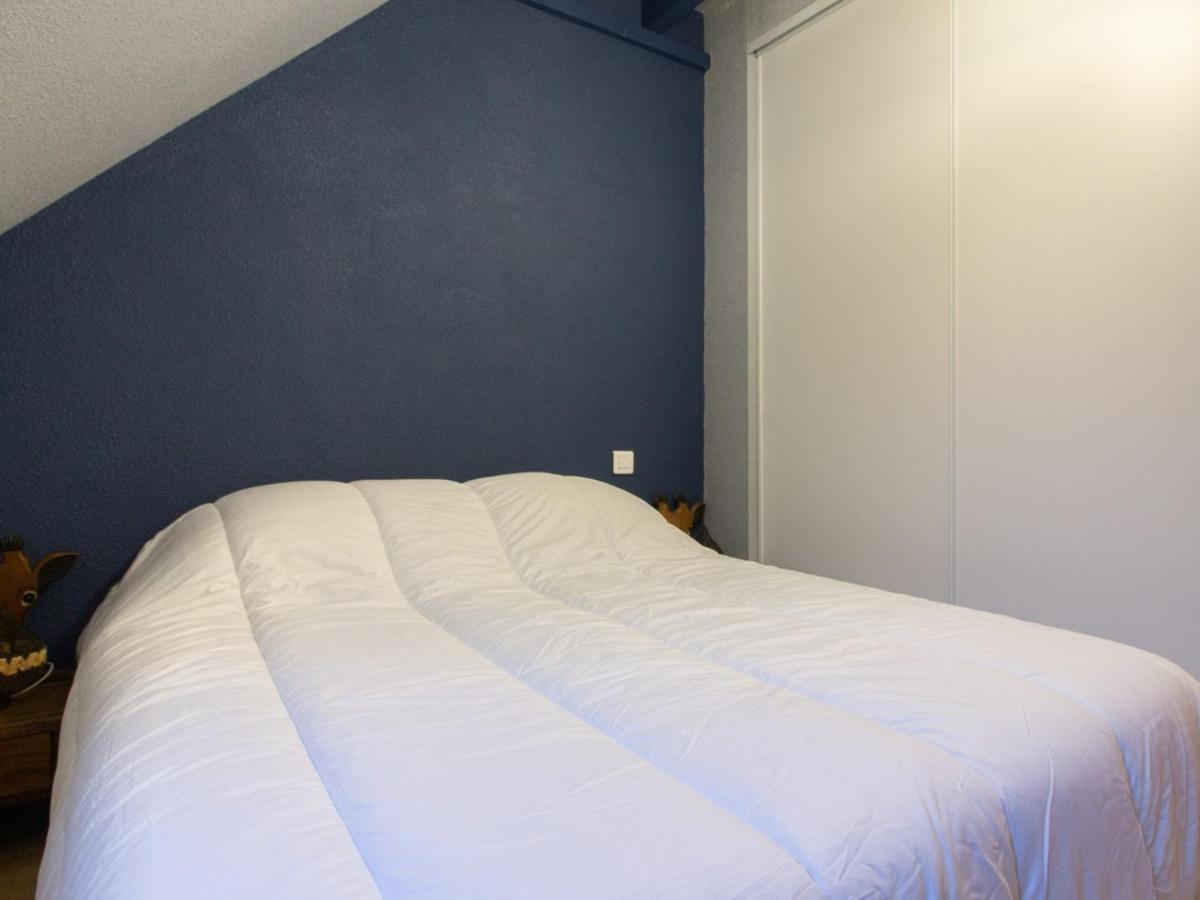 Holiday home Triplex Pour 7 Pers. Avec Terrasse, Parking, Proche Telecabine Et Commerces - Fr-1-401-178
